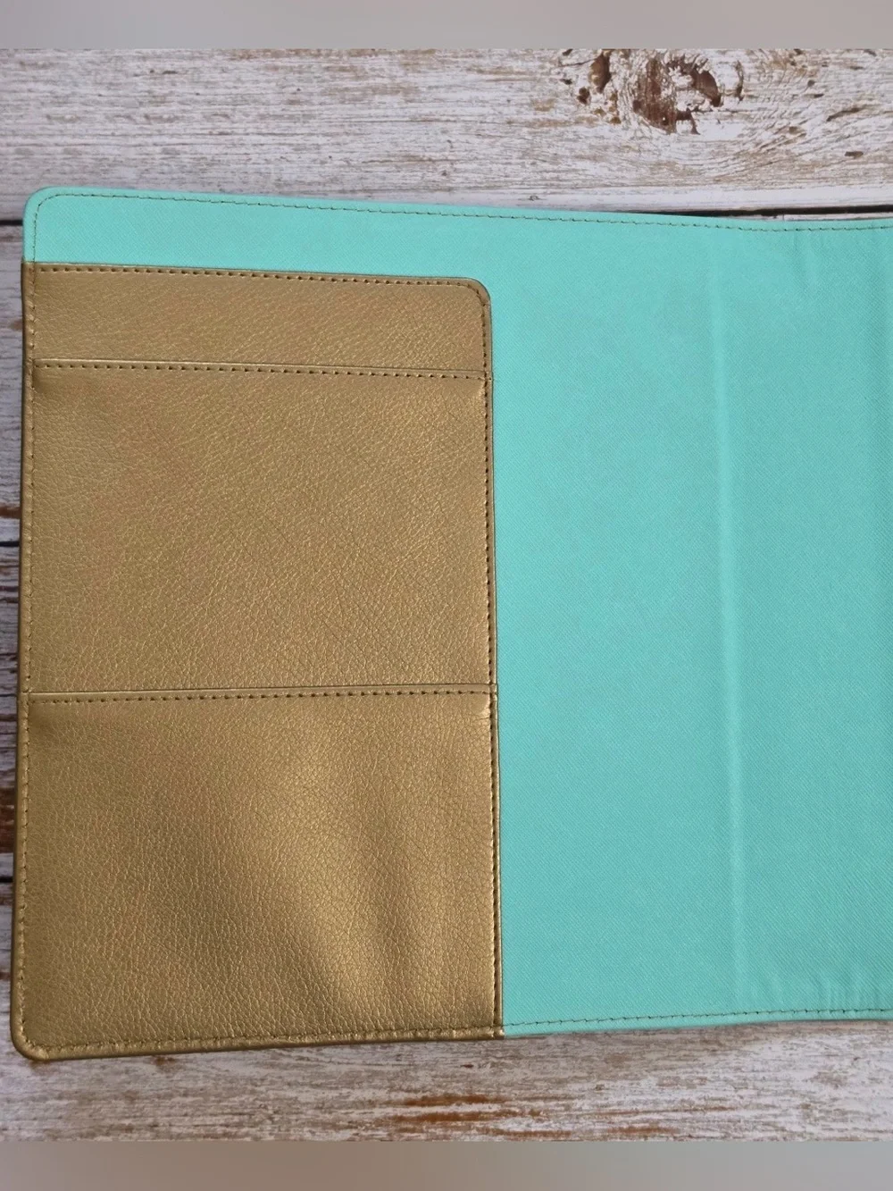 The Happy Planner Gold deluxe cover for classic size